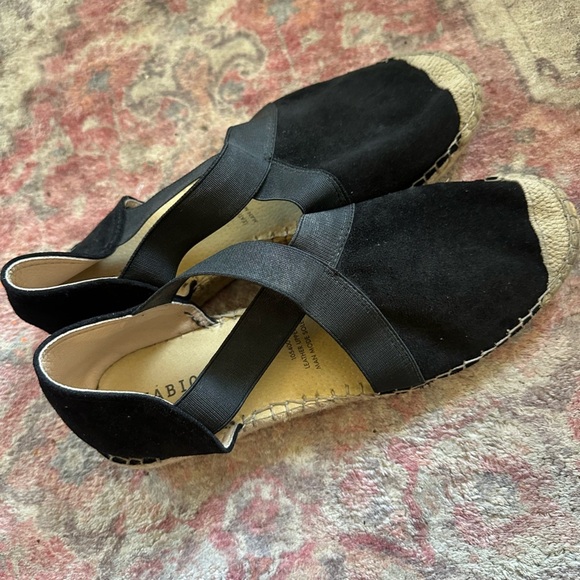 FABIOLAS Black Espadrille Flats Black Suede US Size 40 9 9.5 made in Spain - Picture 1 of 8